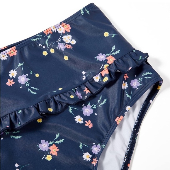 High Waisted Bikini Bottoms Size S - Picture 5 of 9